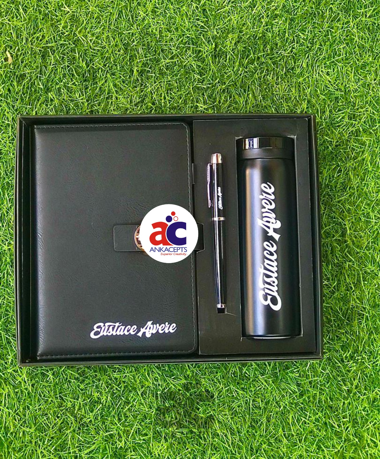 Eustace Gift Set